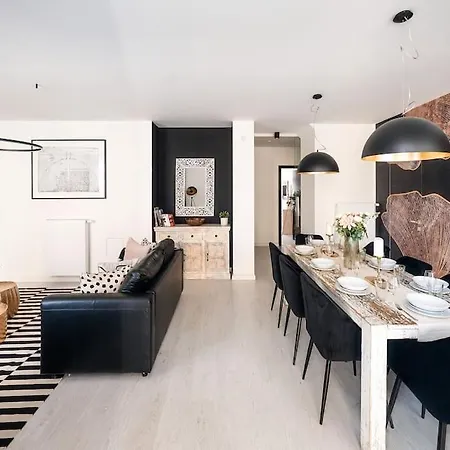 4br & 2,5bath Heritage Panorama With Terrace * Prague