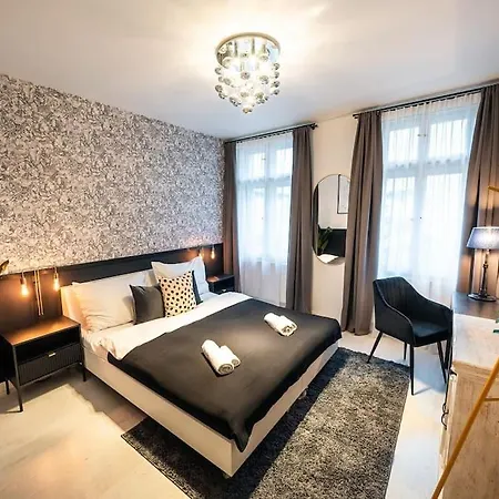 4br & 2,5bath Heritage Panorama With Terrace Apartment *