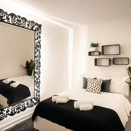 4br & 2,5bath Heritage Panorama With Terrace * Prag