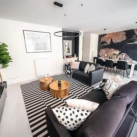 Appartement 4br & 2,5bath Heritage Panorama With Terrace Praag